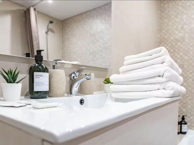 Apartamento con 3 Dormitorios  en Nueva Andalucía