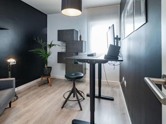 Apartamento con 3 Dormitorios  en Nueva Andalucía