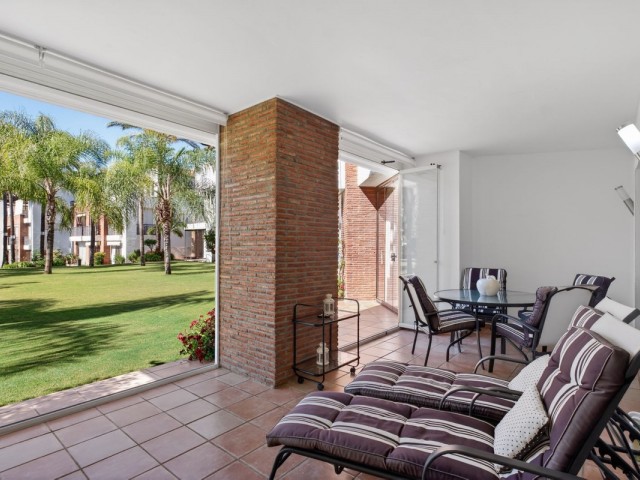Appartement, Estepona, R5400031