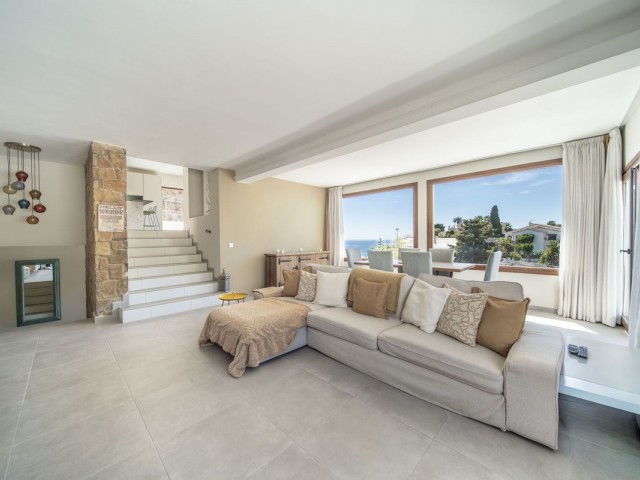 5 Bedrooms Villa in Benalmadena