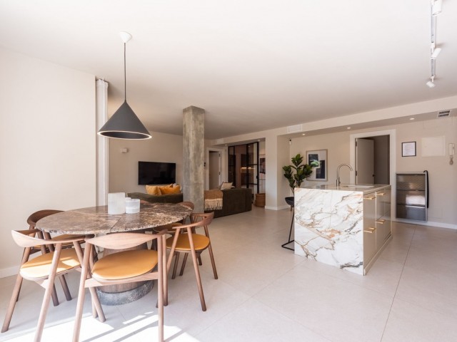 Apartamento con 3 Dormitorios  en Nueva Andalucía