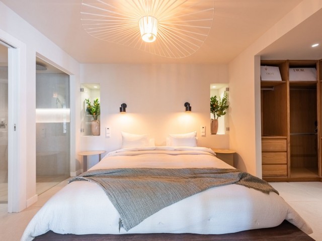 Apartamento con 3 Dormitorios  en Nueva Andalucía