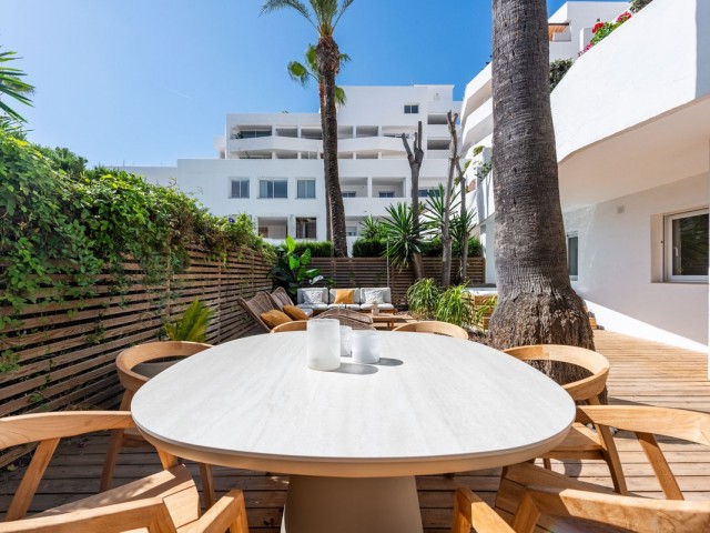 Apartamento con 3 Dormitorios  en Nueva Andalucía