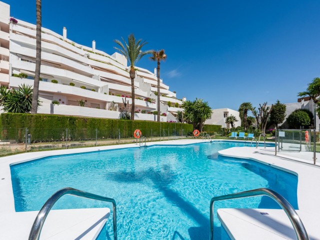 Apartamento con 3 Dormitorios  en Nueva Andalucía