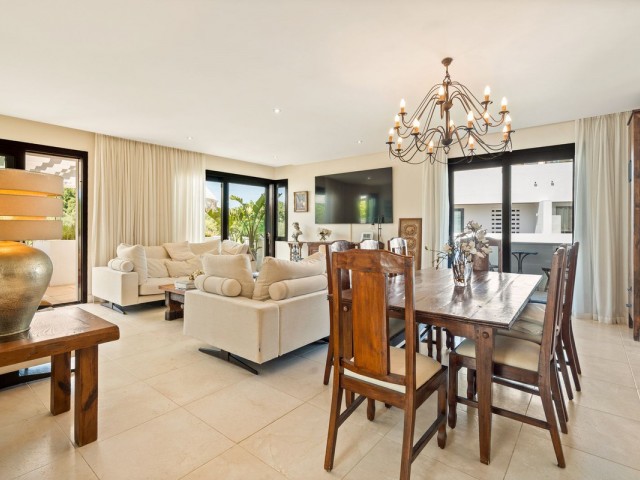2 Bedrooms Townhouse in Sotogrande Alto