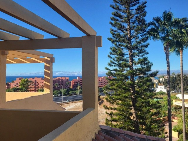 4 Bedrooms Townhouse in Estepona