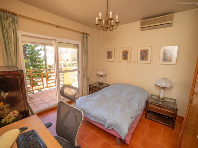 4 Bedrooms Townhouse in Estepona