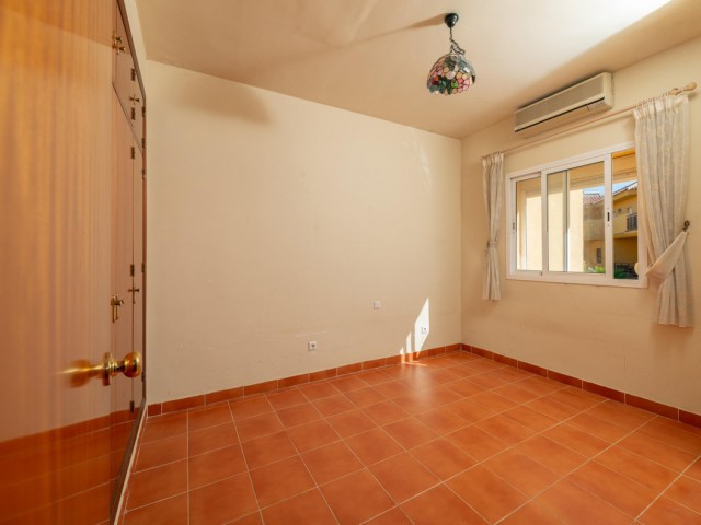 4 Bedrooms Townhouse in Estepona