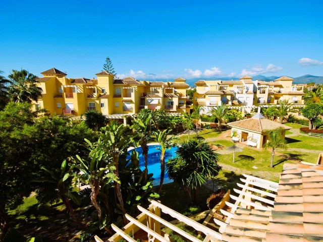 4 Bedrooms Townhouse in Estepona
