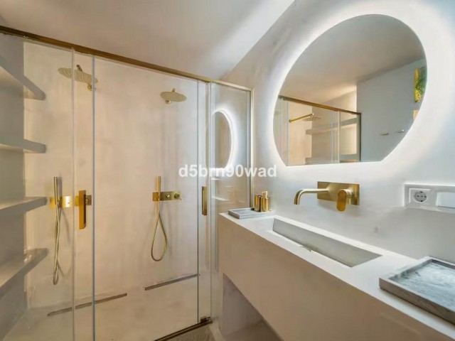 3 Bedrooms Apartment in Marbella