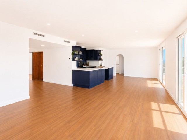 5 Bedrooms Villa in Estepona