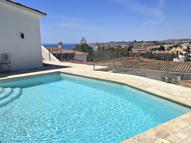 4 Bedrooms Villa in Fuengirola