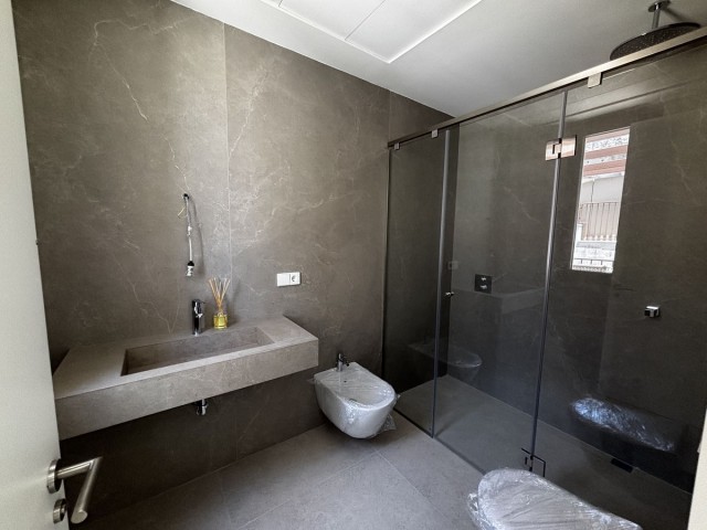 Villa con 4 Dormitorios  en Benahavís