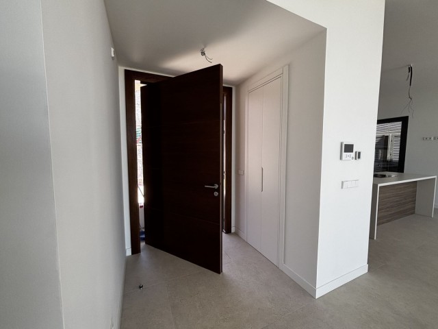 Villa con 4 Dormitorios  en Benahavís