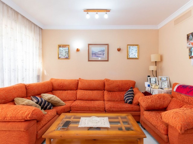 3 Bedrooms Townhouse in Estepona