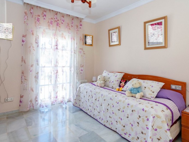 3 Bedrooms Townhouse in Estepona