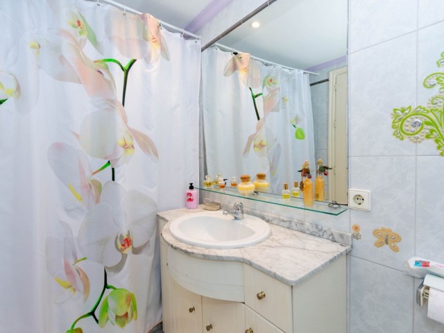 3 Bedrooms Townhouse in Estepona