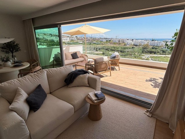 2 Bedrooms Apartment in Estepona