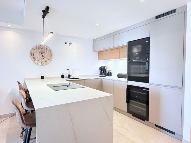 4 Bedrooms Townhouse in Estepona