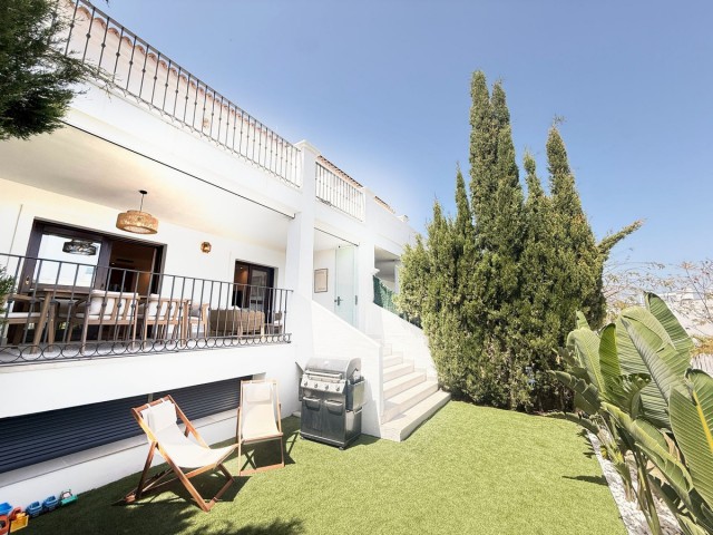 4 Bedrooms Townhouse in Estepona