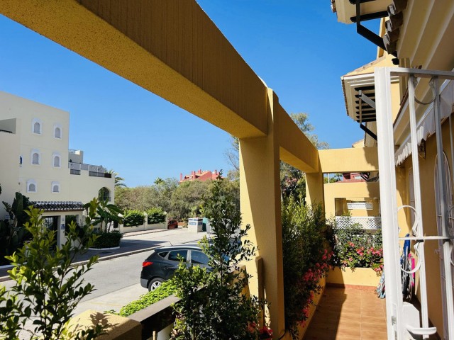 2 Schlafzimmer Apartment in Elviria