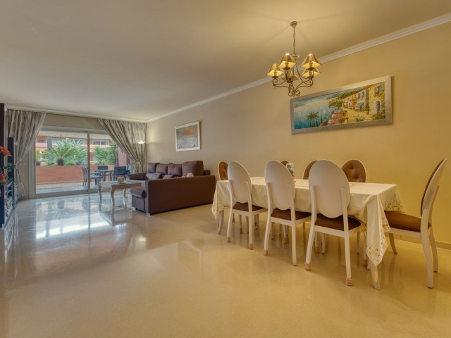 2 Bedrooms Apartment in Marbella