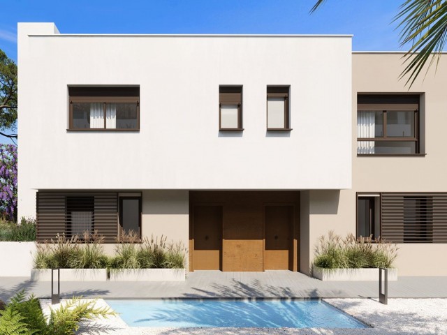 3 Makuuhuoneen Rivitalo Fuengirola