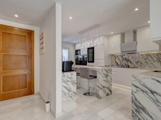 5 Bedrooms Townhouse in Estepona