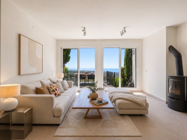 2 Slaapkamer Rijtjeshuis in Altos de los Monteros