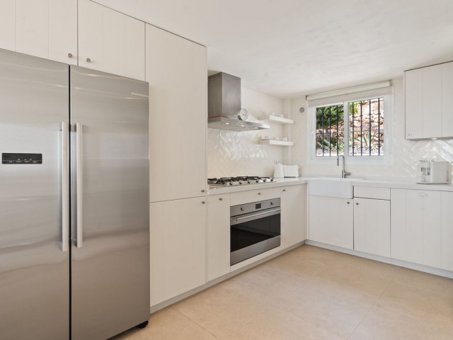 2 Slaapkamer Rijtjeshuis in Altos de los Monteros