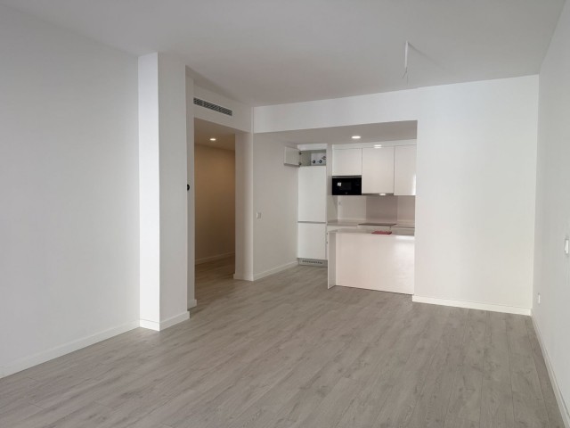 2 Bedrooms Apartment in Estepona