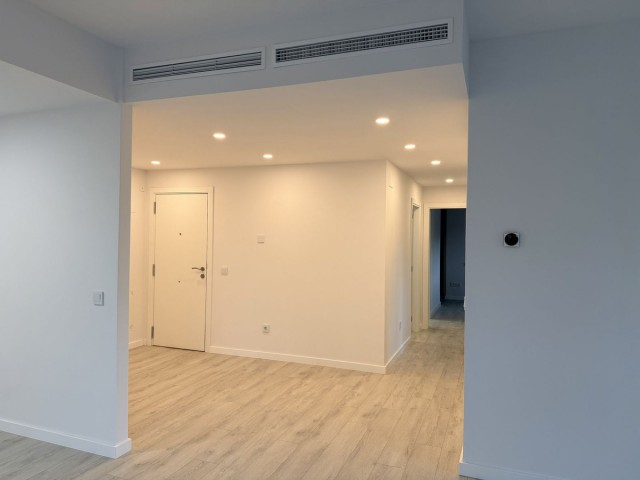 3 Bedrooms Apartment in Estepona