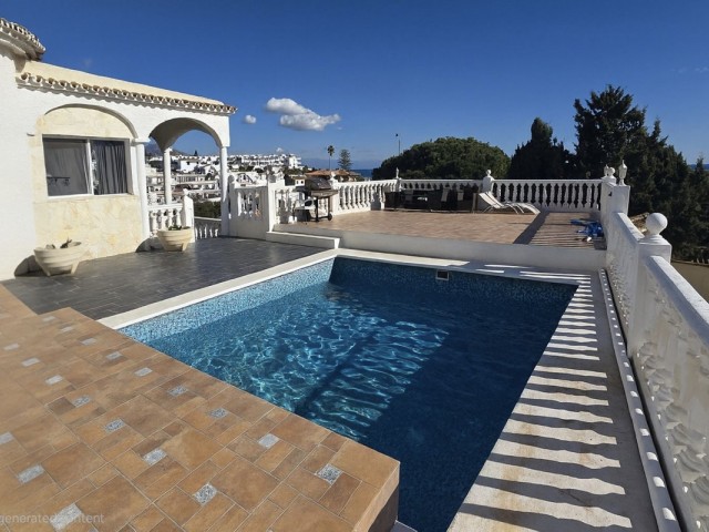 7 Bedrooms Villa in Mijas Costa