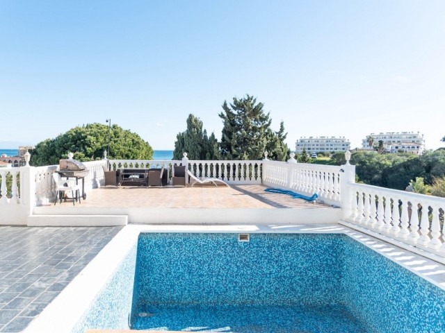 7 Bedrooms Villa in Mijas Costa