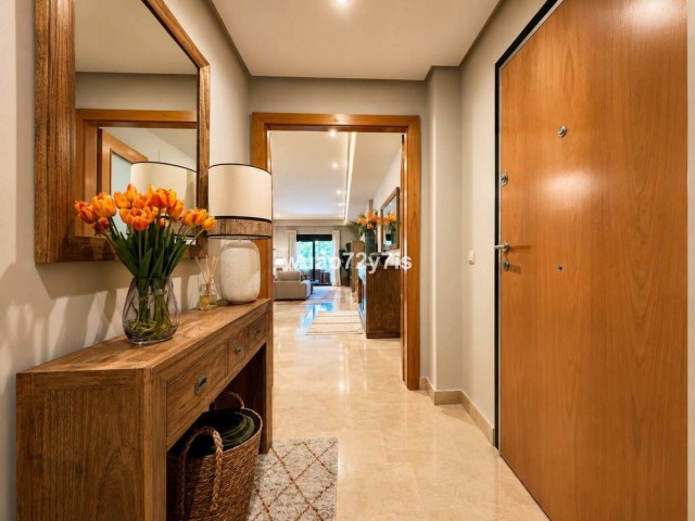 2 Bedrooms Apartment in Puerto Banús