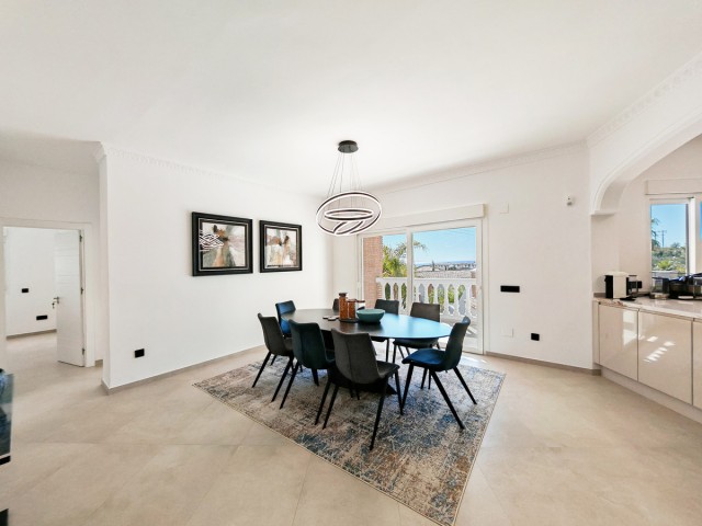 Villa avec 9 Chambres  à Benalmadena