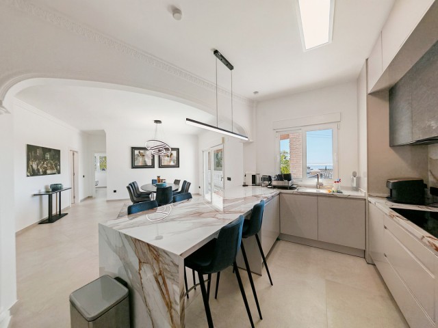 Villa avec 9 Chambres  à Benalmadena