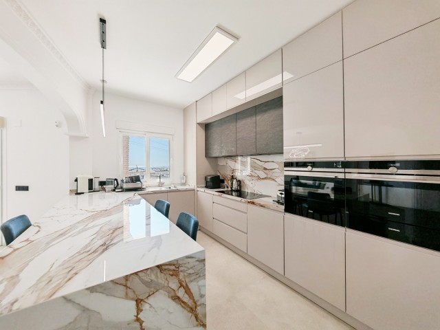 Villa avec 9 Chambres  à Benalmadena