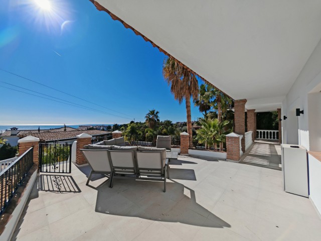 Villa avec 9 Chambres  à Benalmadena