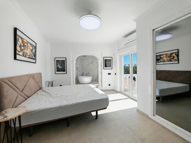 Villa avec 9 Chambres  à Benalmadena