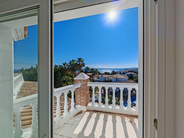 Villa avec 9 Chambres  à Benalmadena