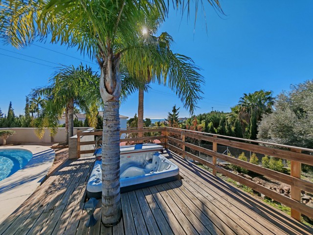 Villa avec 9 Chambres  à Benalmadena