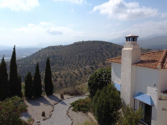 Villa Canillas de Aceituno - R5407363