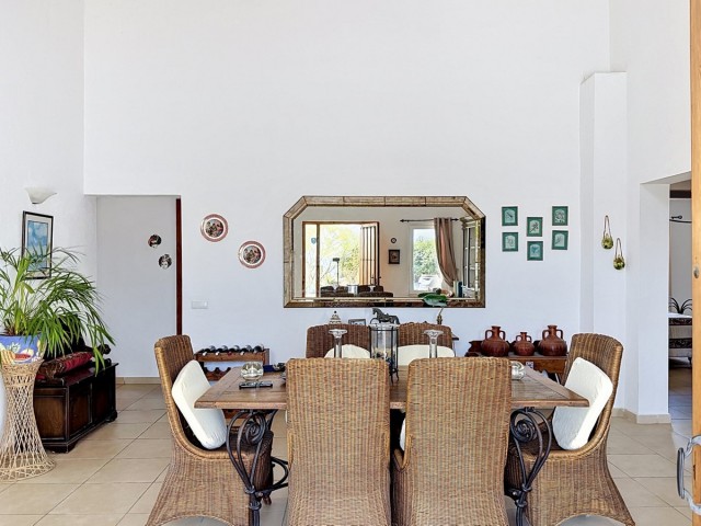4 Schlafzimmer Villa in Canillas de Aceituno