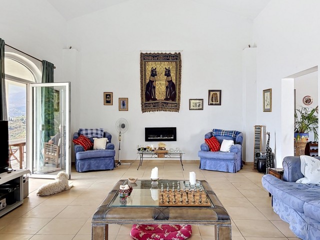 4 Schlafzimmer Villa in Canillas de Aceituno
