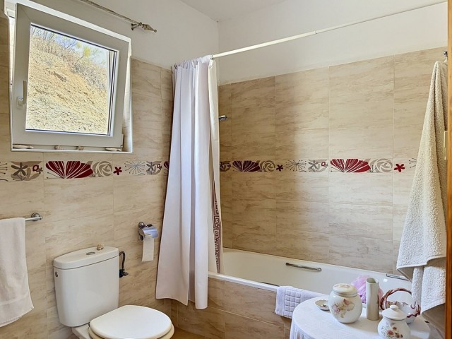 4 Schlafzimmer Villa in Canillas de Aceituno