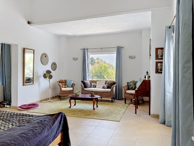 4 Schlafzimmer Villa in Canillas de Aceituno