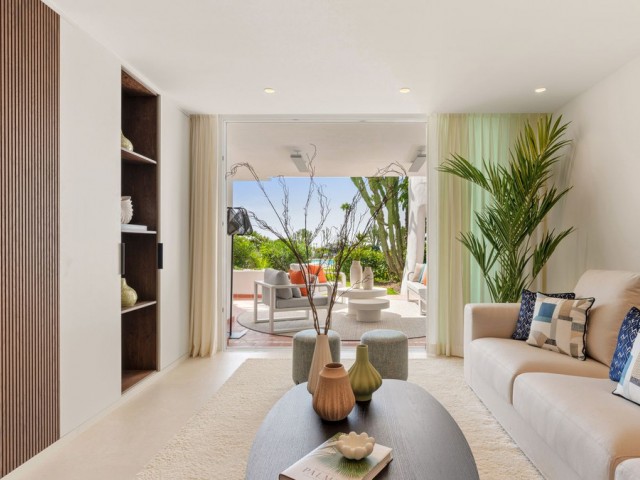 Appartement avec 3 Chambres  à Estepona