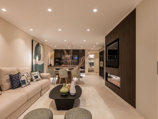 Appartement avec 3 Chambres  à Estepona