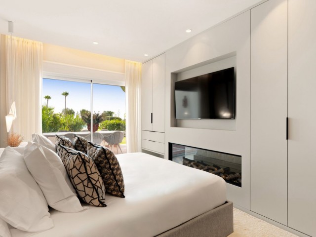Appartement avec 3 Chambres  à Estepona